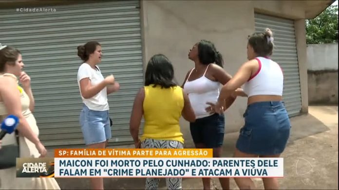 Tragédia e confusão: rapaz é assassinado pelo cunhado e tias da vítima agridem a viúva - RecordTV