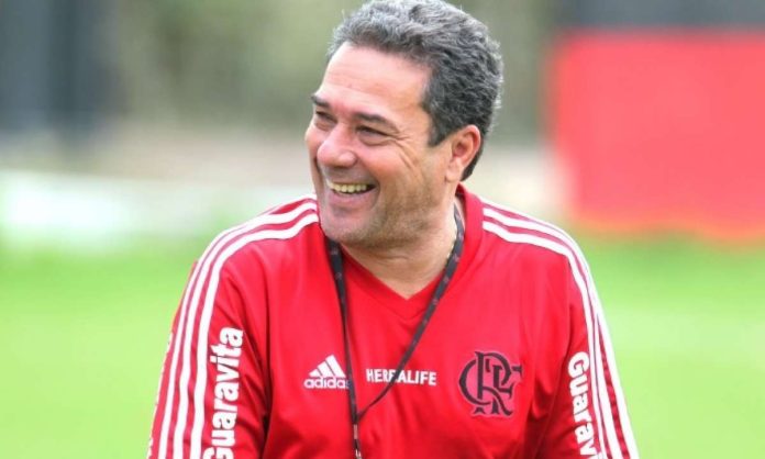 Vanderlei Luxemburgo disse SIM e aceitou receber esse salário no Flamengo