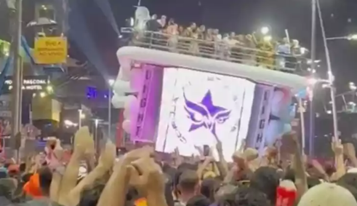 Vazamento de gás interrompe show e trio de Ivete Sangalo é evacuado no carnaval de Salvador
