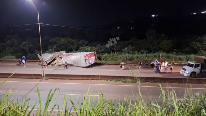 Volta do feriado com acidentes e trânsito lento, na Grande BH