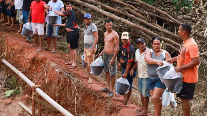 Após determinação de Lula, ministro visita áreas atingidas por enchentes no Acre - Notícias