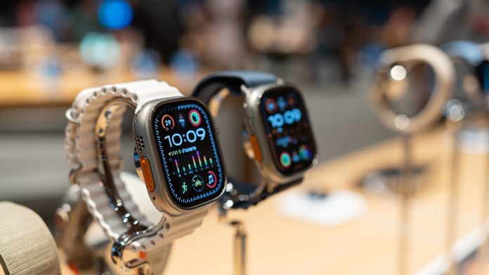 Apple cancelou modelo do Apple Watch com tela mais moderna