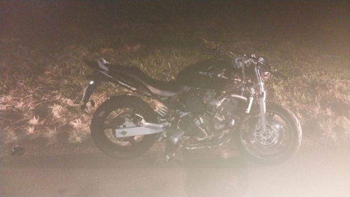 Colisão entre caminhão e moto deixa um ferido na SP-294 em Inúbia Paulista