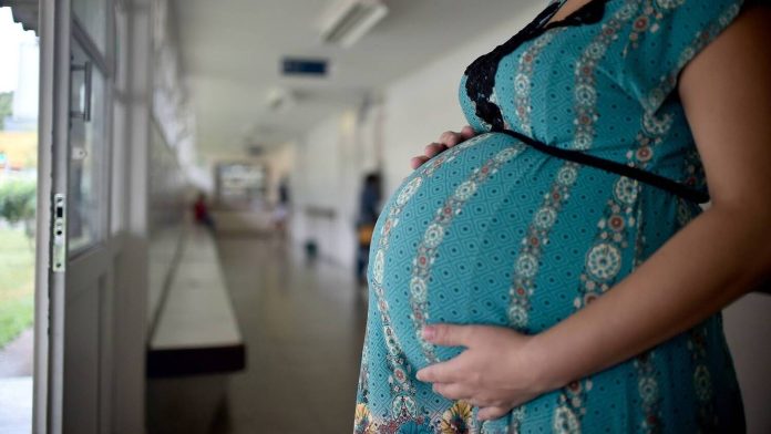 Das 554 pessoas presas por aborto no país, apenas 2 são mulheres - Notícias