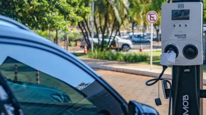 Frota de carros elétricos e híbridos aumenta 787% em cinco anos no Brasil - Notícias