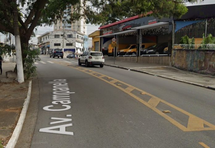 Homem fica ferido após ser atropelado por carro na Avenida Campanella