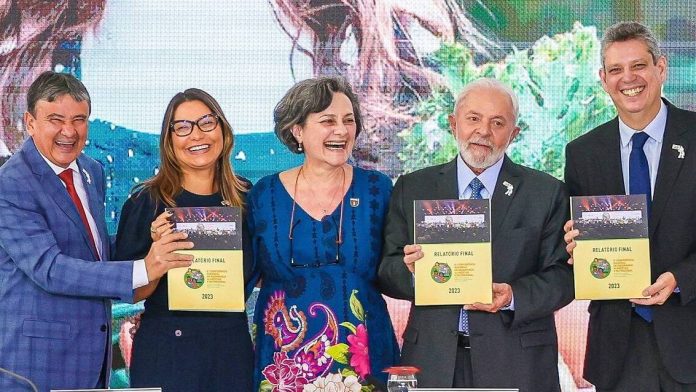 Mesmo sob críticas, Lula elogia projeto para motoristas de app e sugere enviar texto a Biden - Notícias