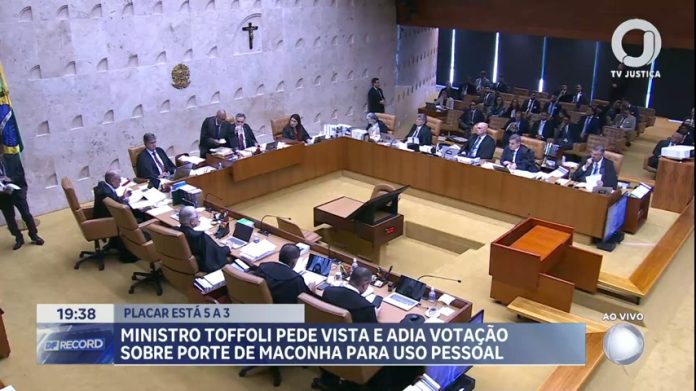 Ministro Toffoli pede vista e adia votação sobre porte de maconha para uso pessoal - Brasília