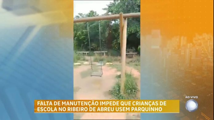 Moradores denunciam situação de parquinho em Belo Horizonte