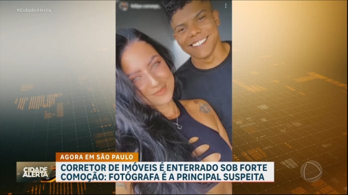 Namorada de corretor de imóveis se entrega para a polícia e confessa ter matado o jovem - RecordTV