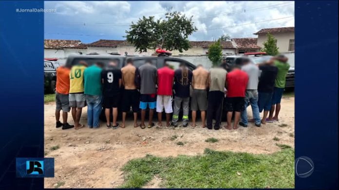 Operação prende 22 traficantes suspeitos de monitorar ações da polícia em Goiás - Notícias