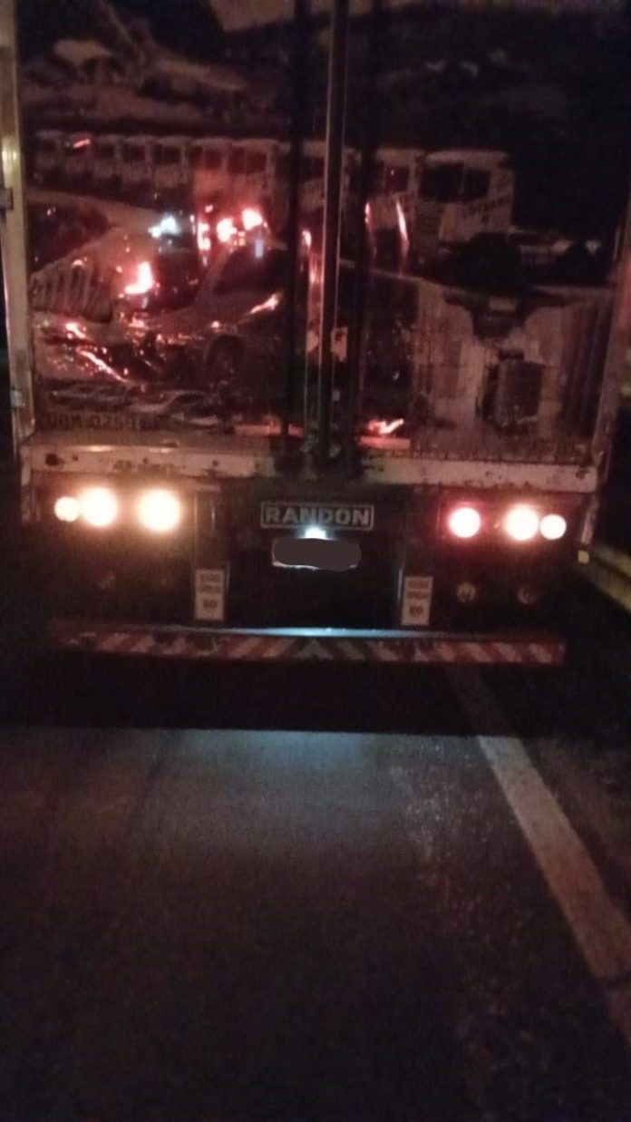 Pedestre morre após ser atropelado por carreta na SP-340 em Mogi Guaçu