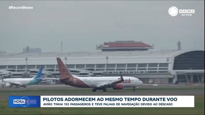 Pilotos dormem ao mesmo tempo por 28 minutos e põem em risco voo com 150 pessoas na Indonésia - Notícias