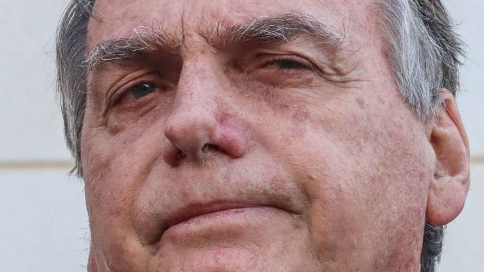 Propostas de anistia ao 8 de janeiro e a Bolsonaro recebem apoio público de 24 membros da CCJ - Notícias