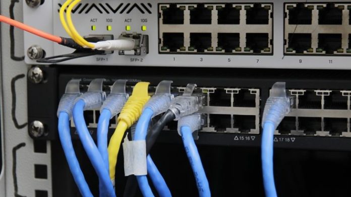 Rompimento de fibra afeta serviços presenciais do Detran em nove cidades - Geral