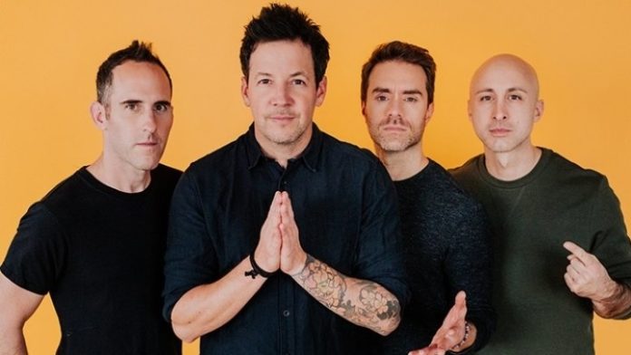 Simple Plan publica mensagem em homenagem a fã que morreu no festival 