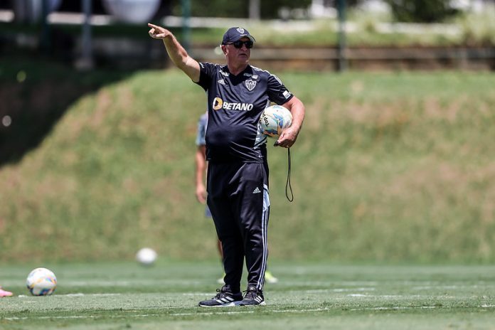 URGENTE: Gigante nacional está prestes a levar Felipão embora do Galo