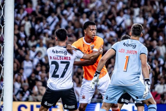 Vasco e Nova Iguaçu empatam em jogaço no Maracanã :: ogol.com.br